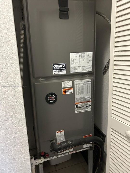 На продажу: $465,000 (3 спален, 2 ванн, 1416 Квадратных фут)