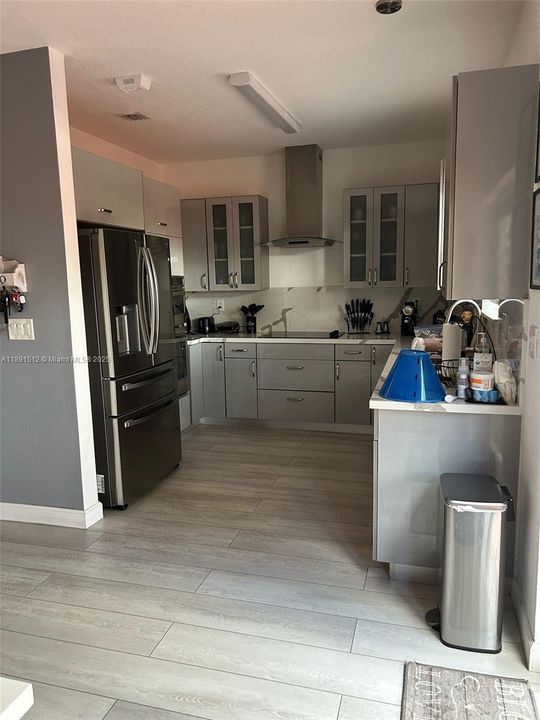 На продажу: $465,000 (3 спален, 2 ванн, 1416 Квадратных фут)