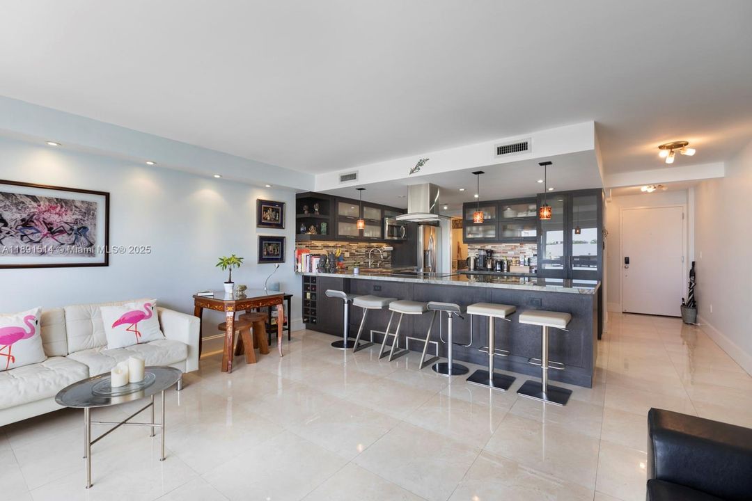 Недавно арендовано: $4,500 (2 спален, 2 ванн, 1299 Квадратных фут)