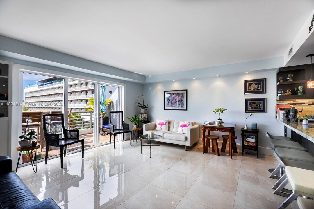 Недавно арендовано: $4,500 (2 спален, 2 ванн, 1299 Квадратных фут)