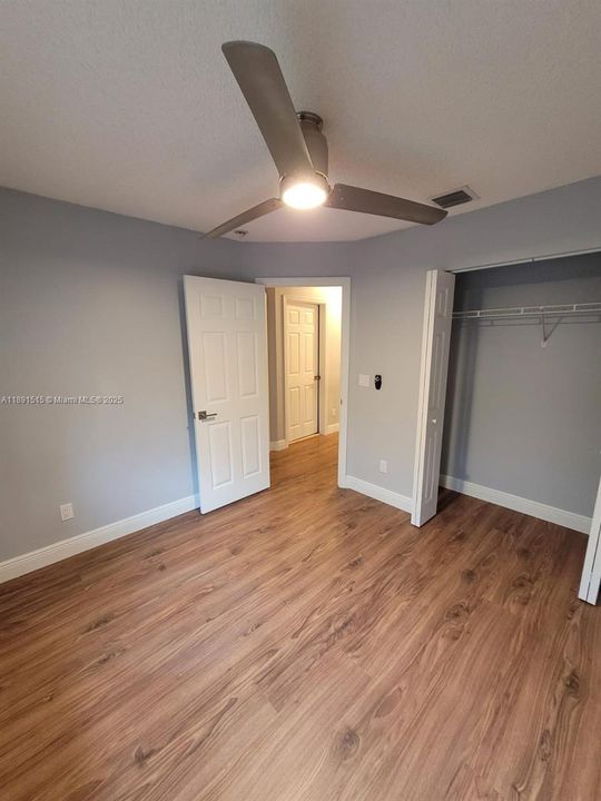 Под контрактом: $3,250 (3 спален, 2 ванн, 1468 Квадратных фут)