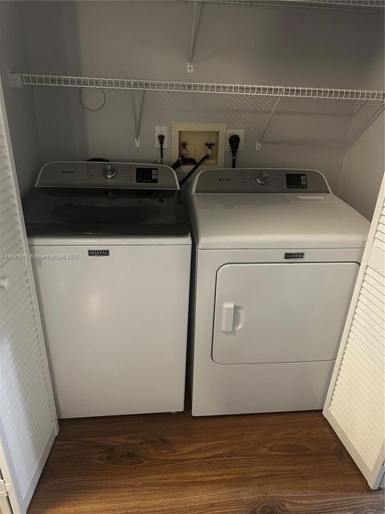 Под контрактом: $3,250 (3 спален, 2 ванн, 1468 Квадратных фут)