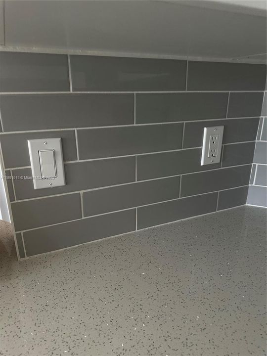 Под контрактом: $3,250 (3 спален, 2 ванн, 1468 Квадратных фут)