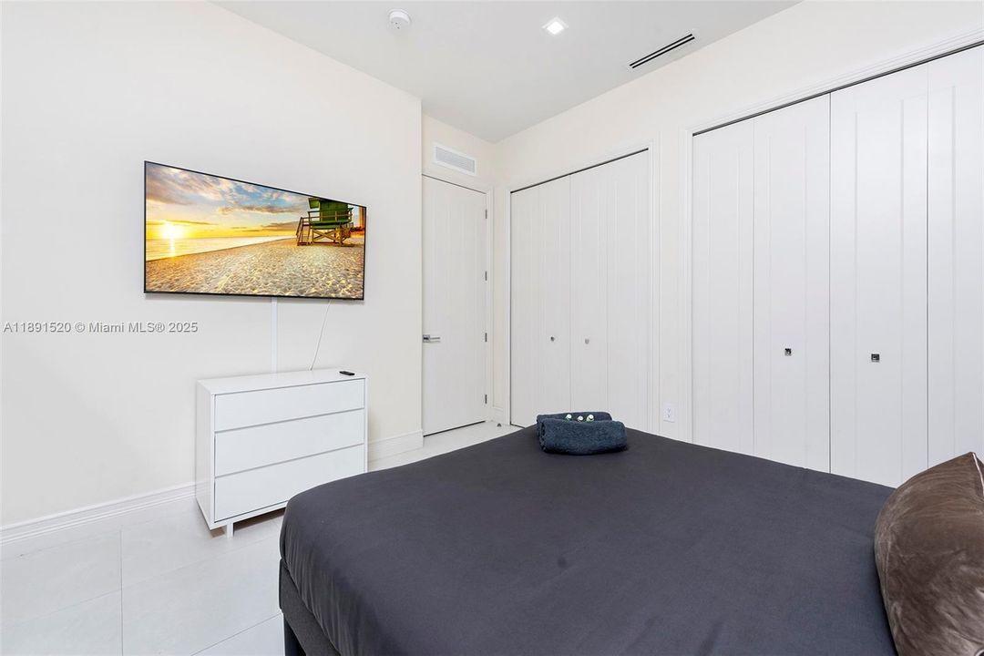 На продажу: $2,499,000 (5 спален, 3 ванн, 2954 Квадратных фут)