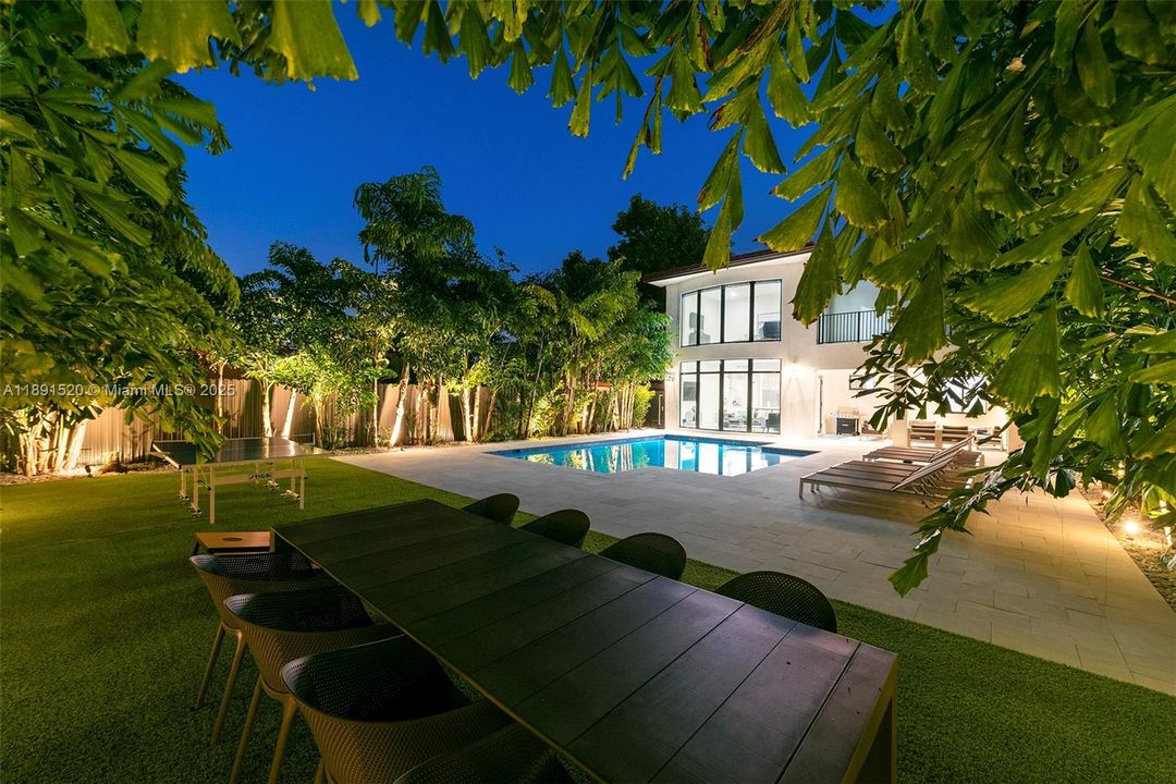 На продажу: $2,499,000 (5 спален, 3 ванн, 2954 Квадратных фут)