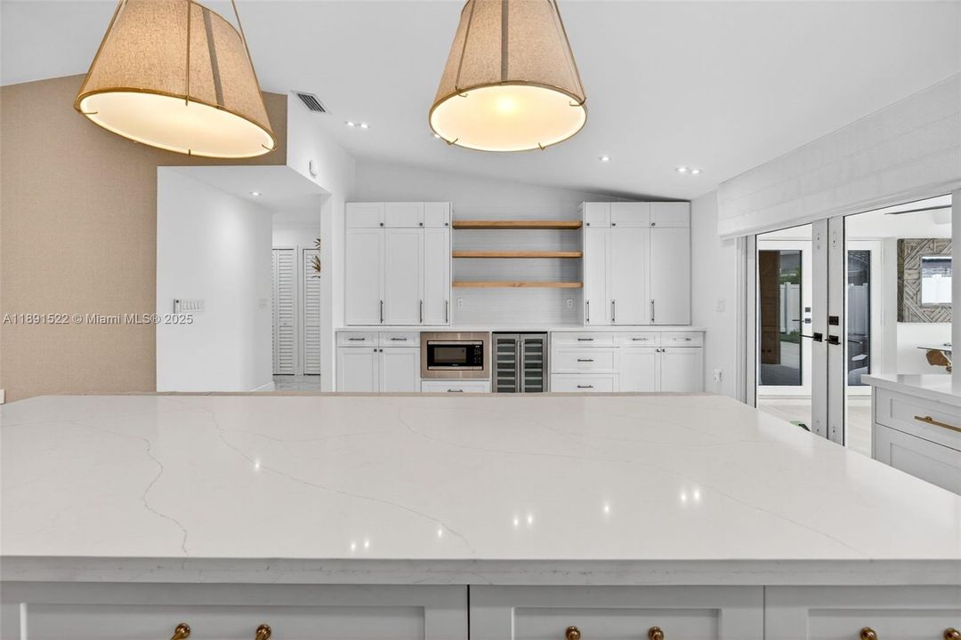 For Rent: $4,850 (4 beds, 2 baths, 1822 Square Feet)