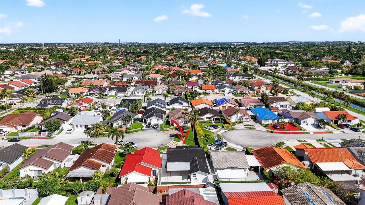 For Rent: $4,850 (4 beds, 2 baths, 1822 Square Feet)