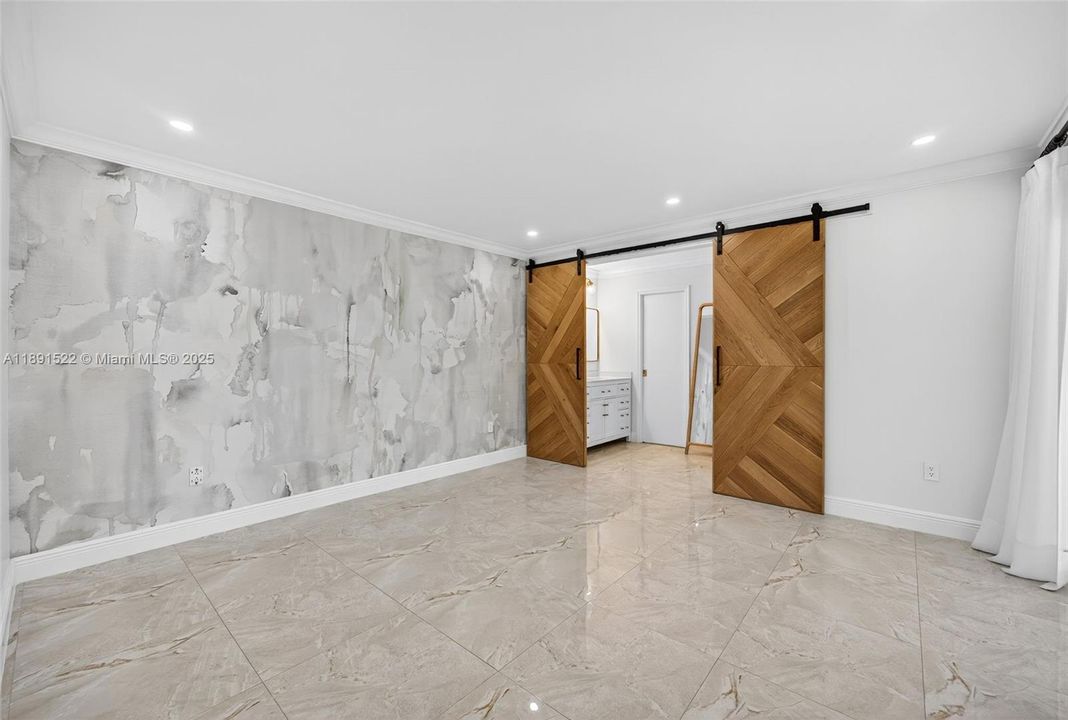 For Rent: $4,850 (4 beds, 2 baths, 1822 Square Feet)