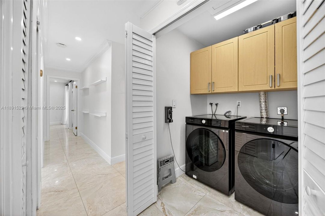 For Rent: $4,850 (4 beds, 2 baths, 1822 Square Feet)