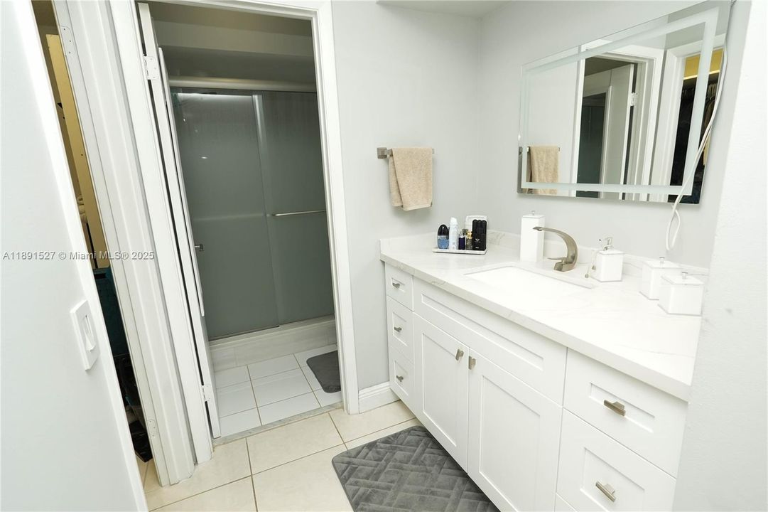 待售: $570,000 (3 贝兹, 2 浴室, 1440 平方英尺)