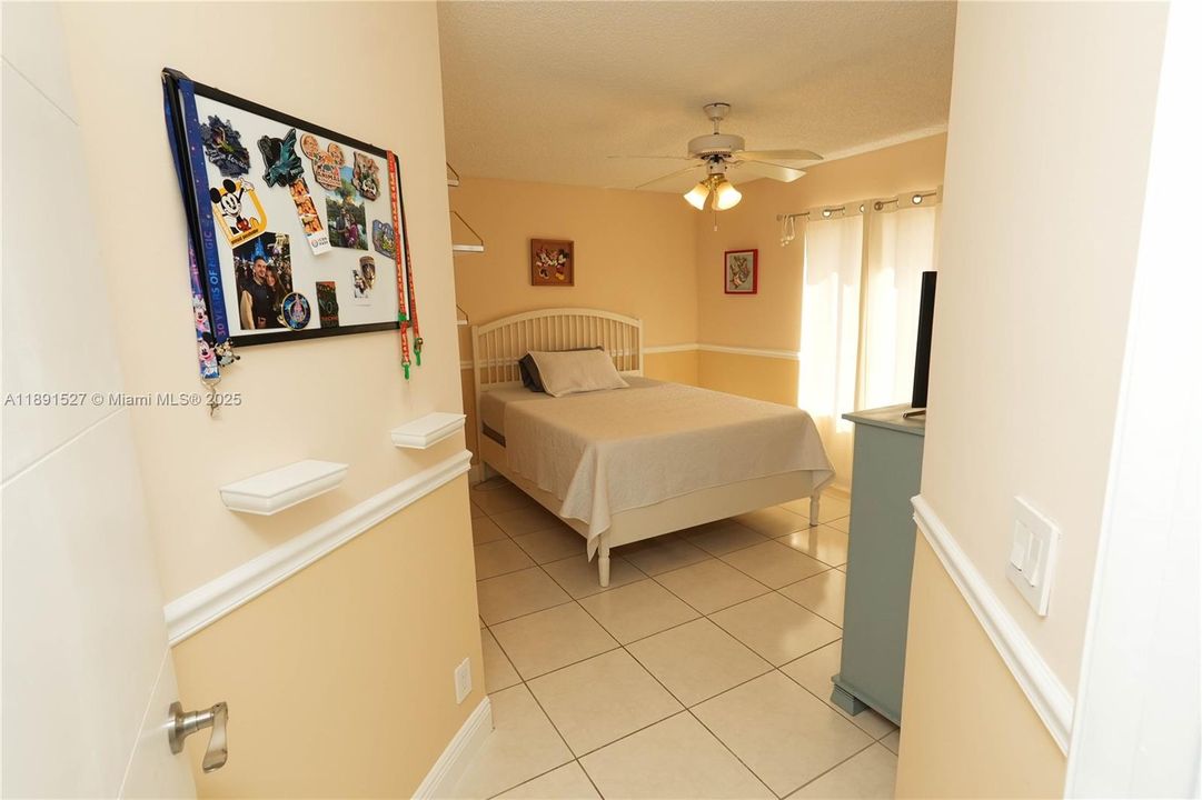 待售: $570,000 (3 贝兹, 2 浴室, 1440 平方英尺)