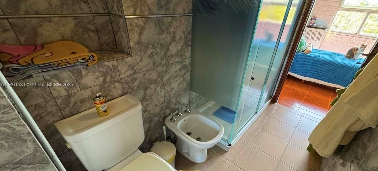 待售: $580,000 (5 贝兹, 5 浴室, 3520 平方英尺)