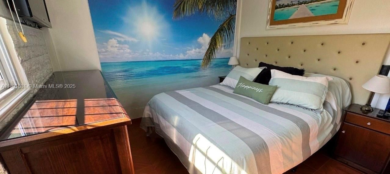 待售: $580,000 (5 贝兹, 5 浴室, 3520 平方英尺)