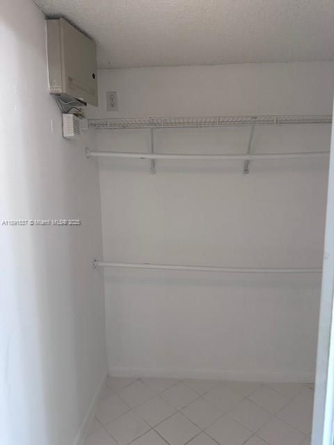 For Sale: $185,000 (2 beds, 2 baths, 1070 Square Feet)