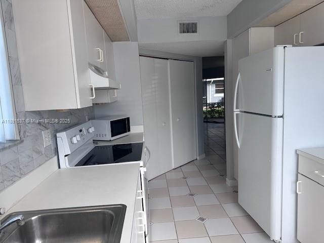 For Sale: $185,000 (2 beds, 2 baths, 1070 Square Feet)