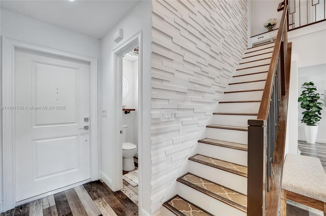 For Rent: $11,800 (3 beds, 2 baths, 1645 Square Feet)