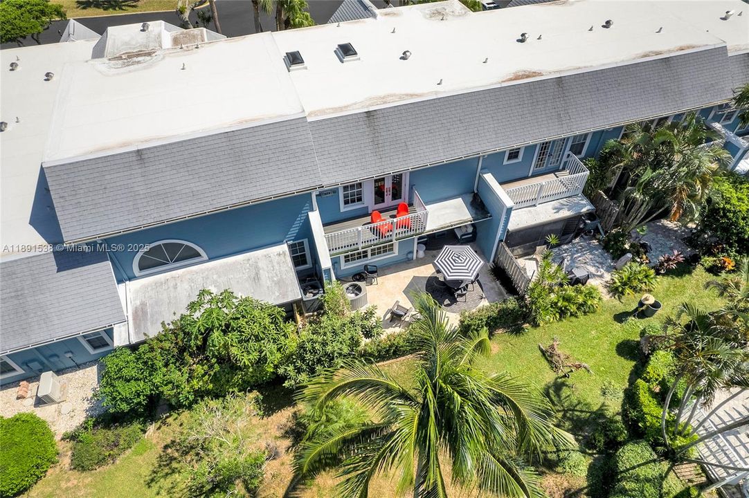 For Rent: $11,800 (3 beds, 2 baths, 1645 Square Feet)