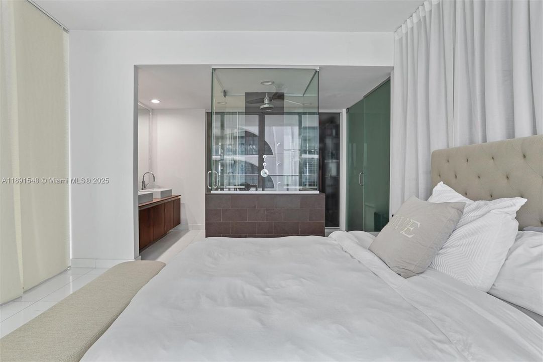 Vendido Recientemente: $545,000 (1 camas, 1 baños, 808 Pies cuadrados)