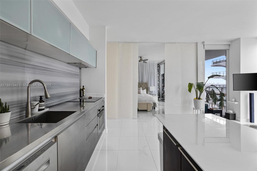 Vendido Recientemente: $545,000 (1 camas, 1 baños, 808 Pies cuadrados)