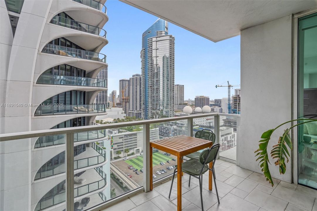 Vendido Recientemente: $545,000 (1 camas, 1 baños, 808 Pies cuadrados)