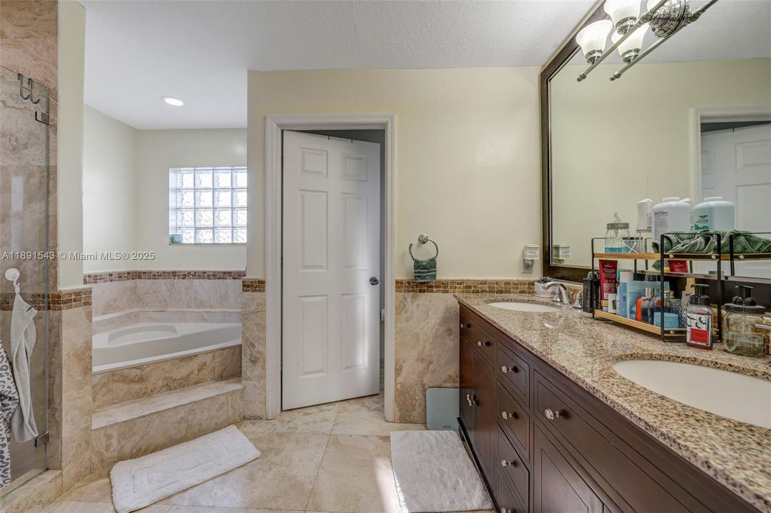 For Sale: $685,000 (3 beds, 2 baths, 2128 Square Feet)