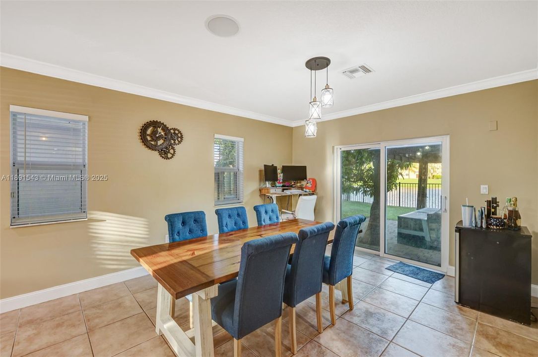 For Sale: $685,000 (3 beds, 2 baths, 2128 Square Feet)