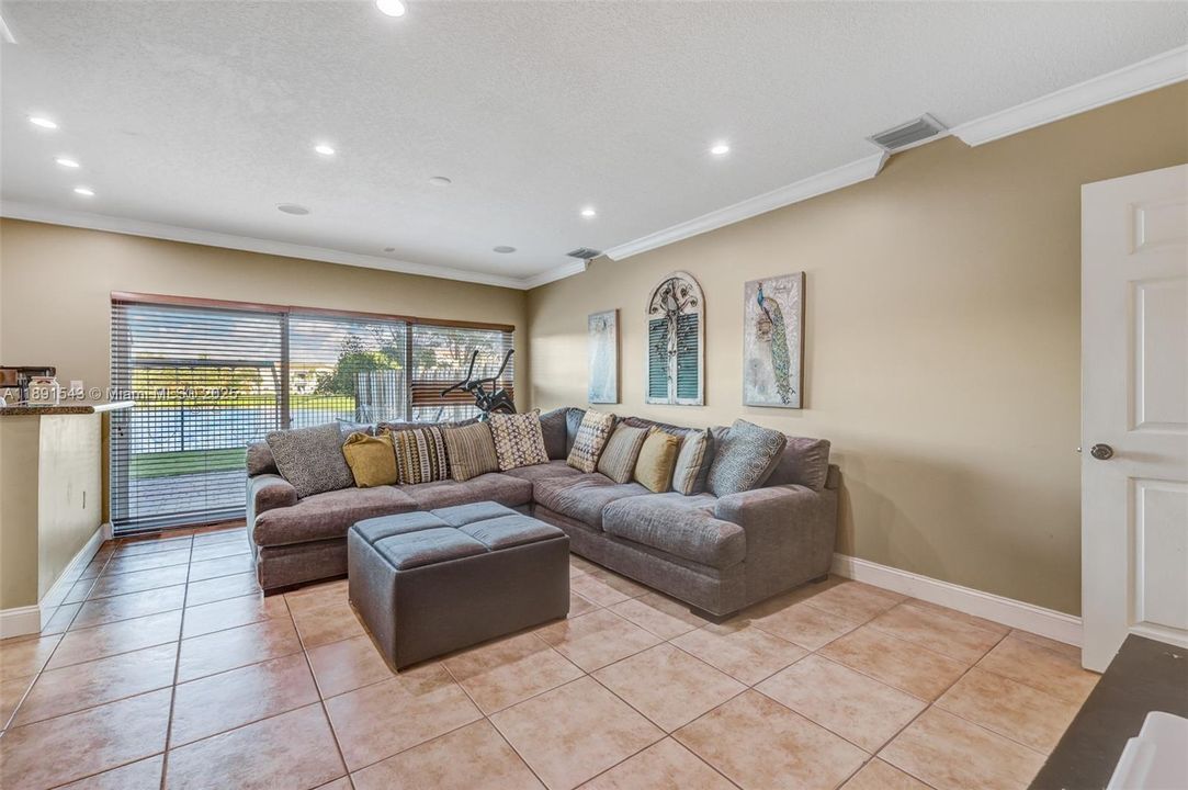 For Sale: $685,000 (3 beds, 2 baths, 2128 Square Feet)