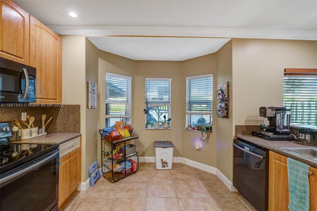 For Sale: $685,000 (3 beds, 2 baths, 2128 Square Feet)