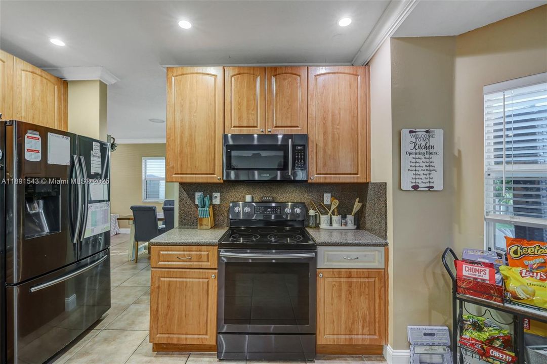 For Sale: $685,000 (3 beds, 2 baths, 2128 Square Feet)