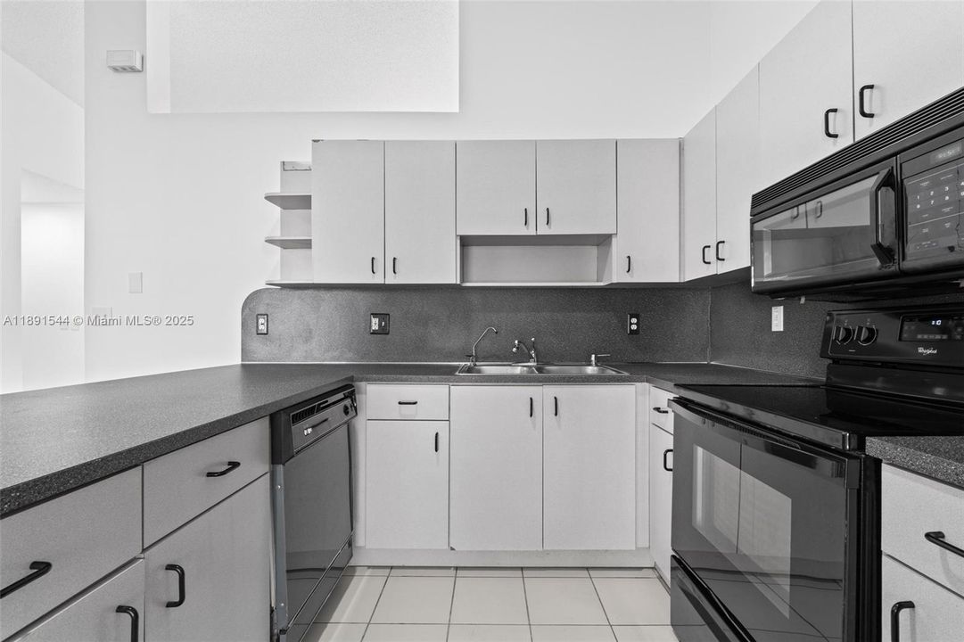 Recientemente alquilado: $3,500 (3 camas, 2 baños, 1487 Pies cuadrados)