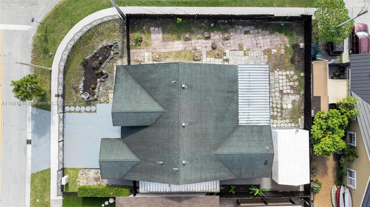 Recientemente alquilado: $3,500 (3 camas, 2 baños, 1487 Pies cuadrados)