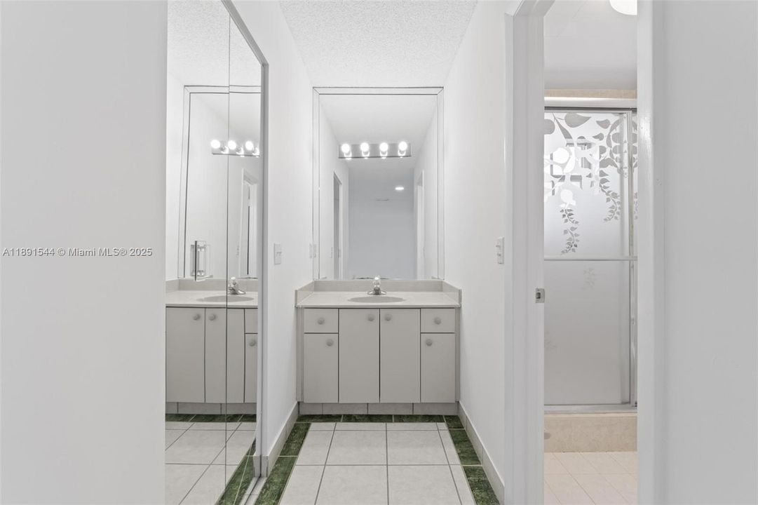 Recientemente alquilado: $3,500 (3 camas, 2 baños, 1487 Pies cuadrados)