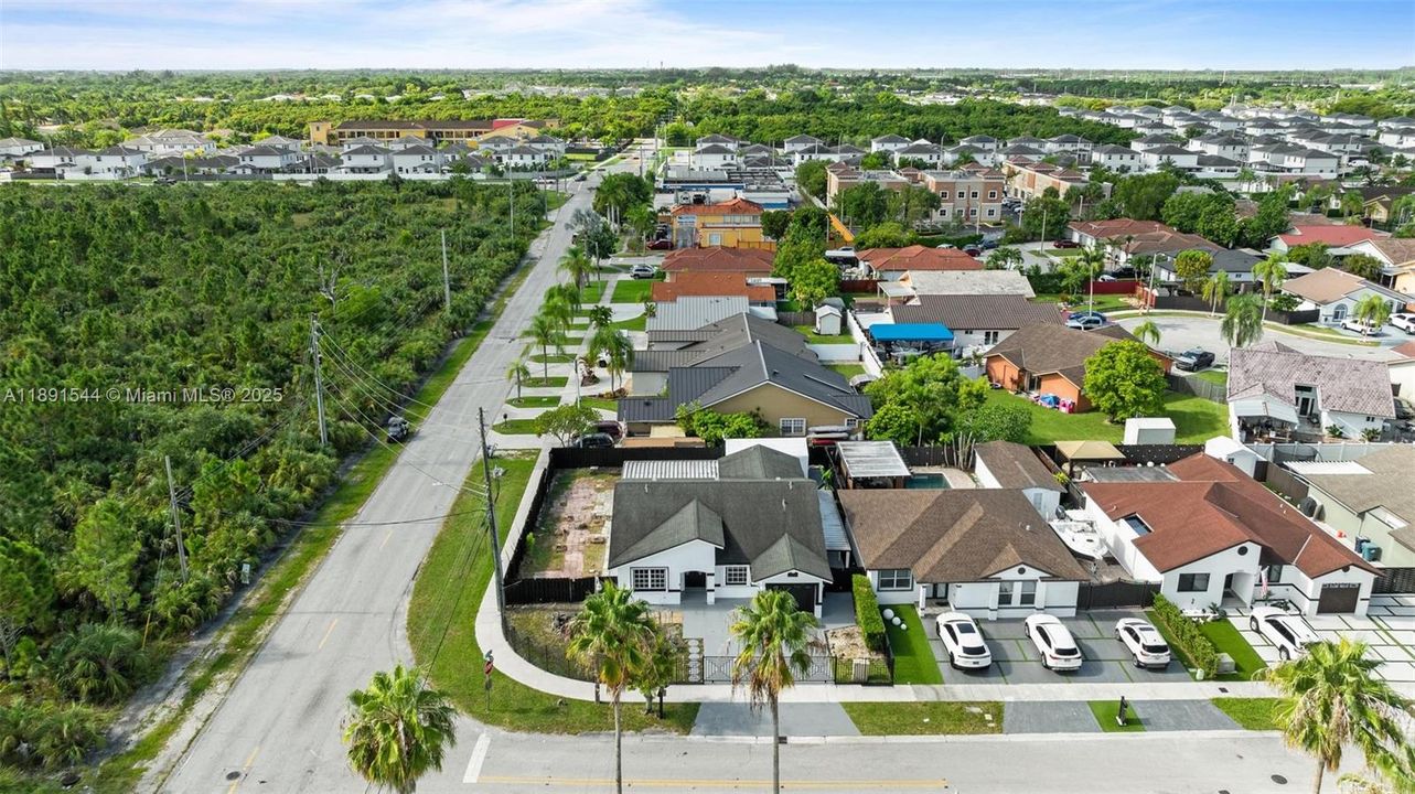 Recientemente alquilado: $3,500 (3 camas, 2 baños, 1487 Pies cuadrados)