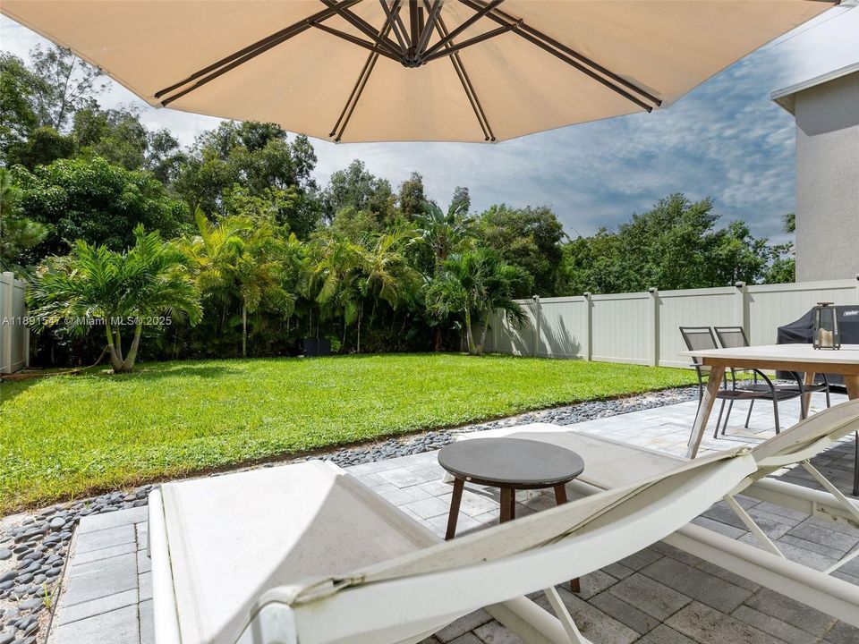 Active With Contract: $535,000 (3 beds, 2 baths, 1692 Square Feet)