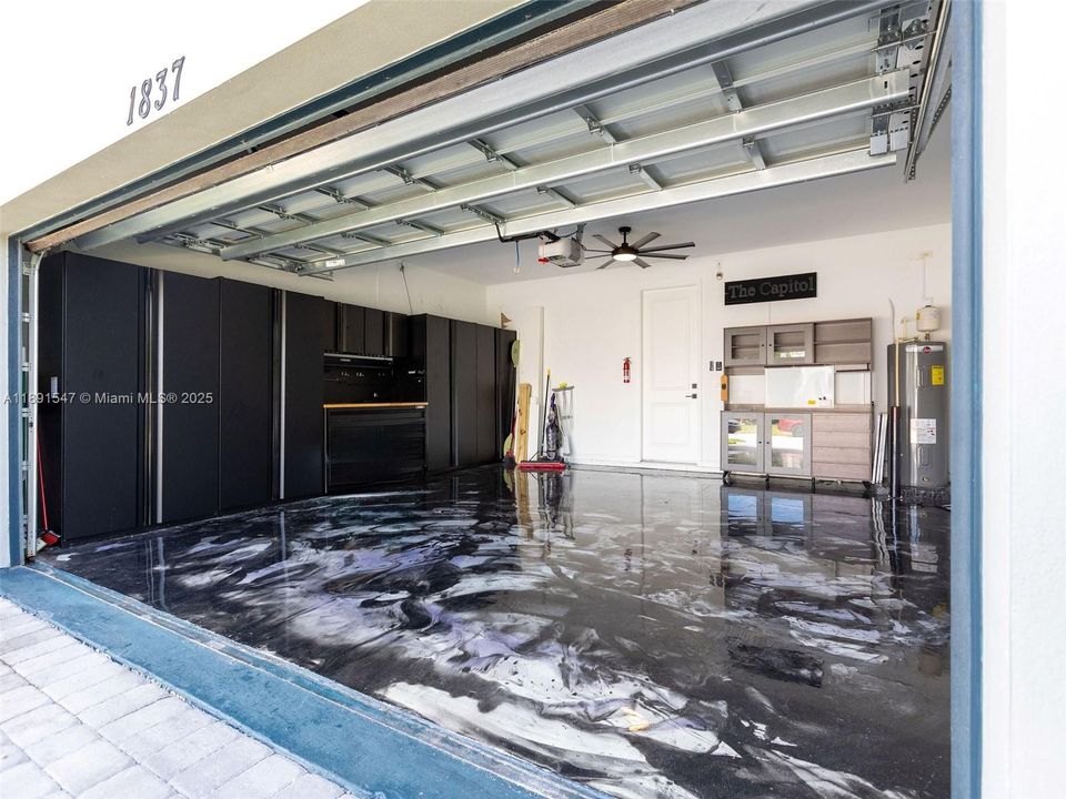 Active With Contract: $535,000 (3 beds, 2 baths, 1692 Square Feet)