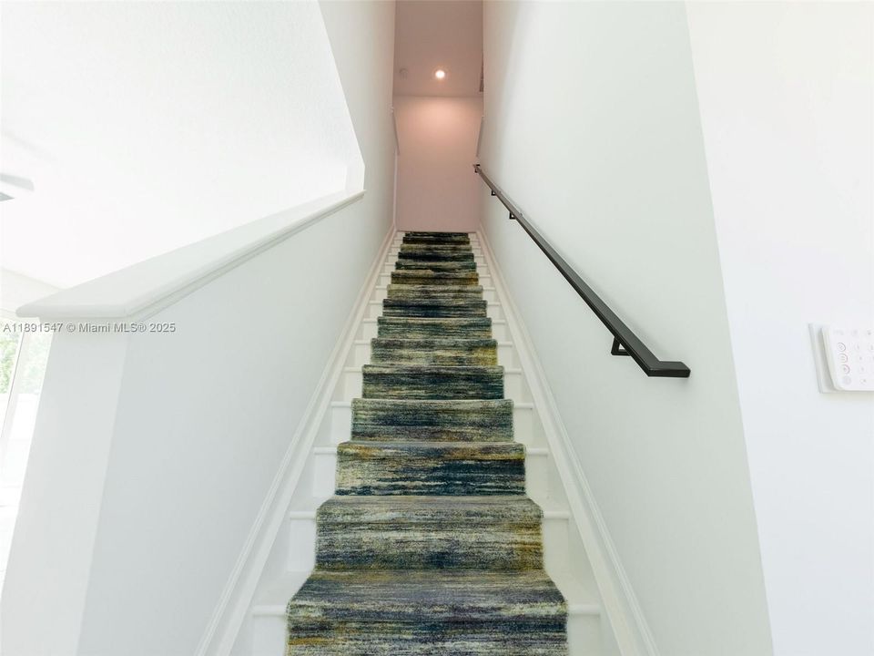 Active With Contract: $535,000 (3 beds, 2 baths, 1692 Square Feet)