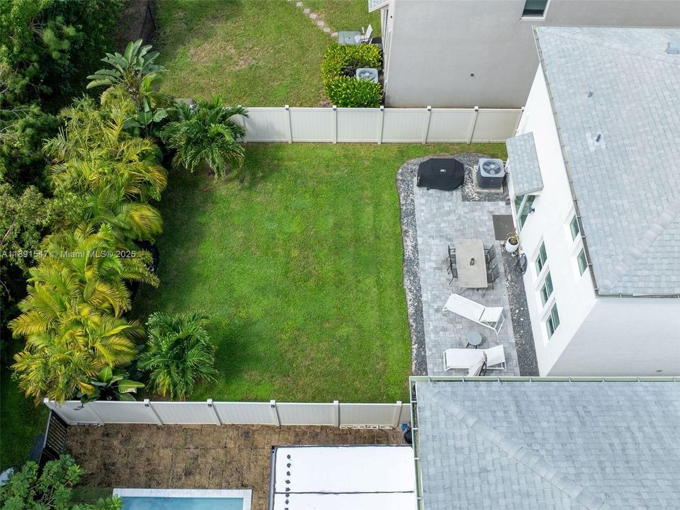 Active With Contract: $535,000 (3 beds, 2 baths, 1692 Square Feet)