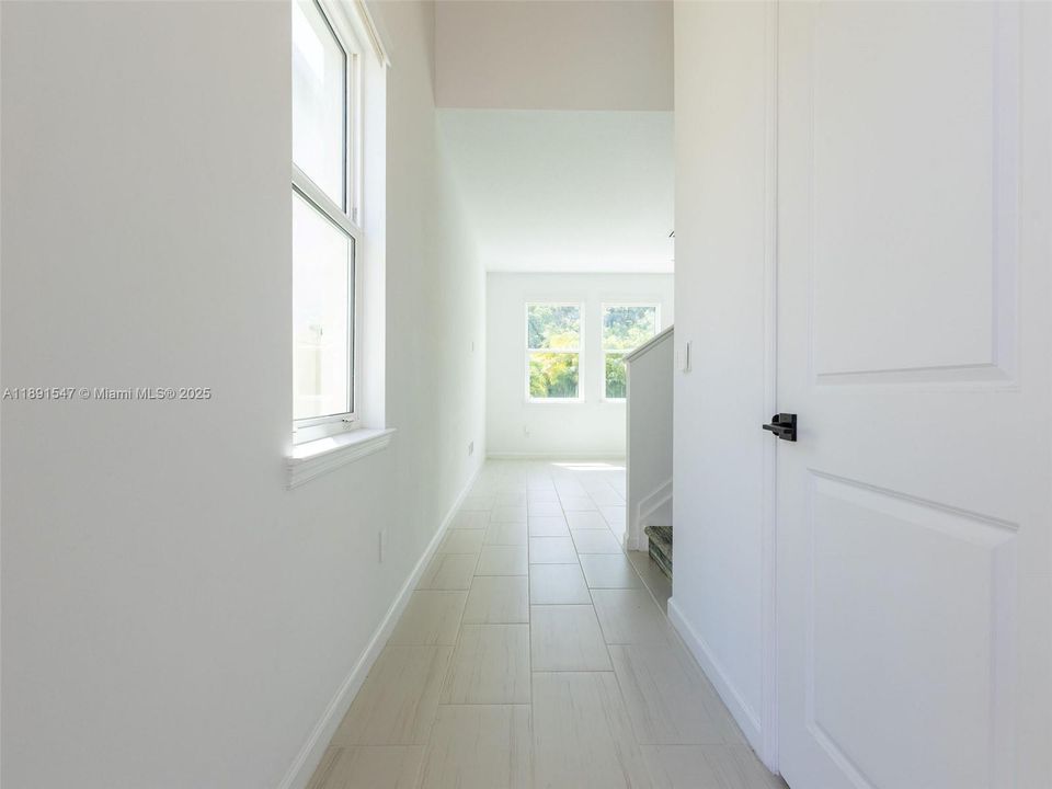 Active With Contract: $535,000 (3 beds, 2 baths, 1692 Square Feet)