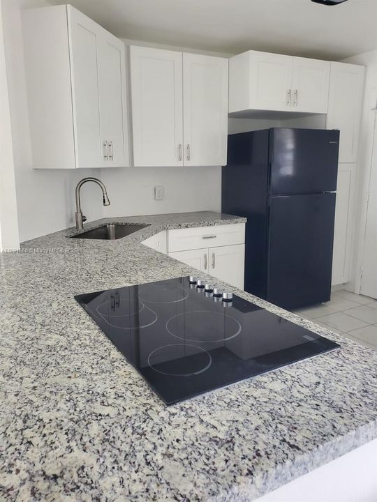 Active With Contract: $139,000 (2 beds, 2 baths, 1200 Square Feet)