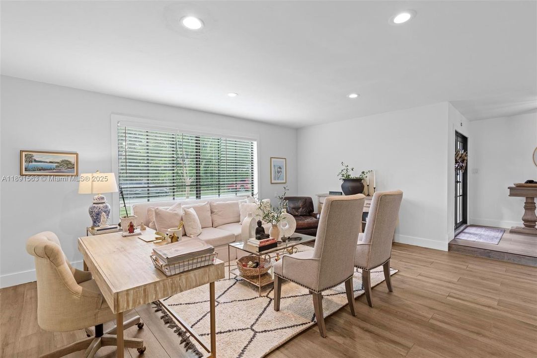 Active With Contract: $965,000 (4 beds, 2 baths, 2801 Square Feet)