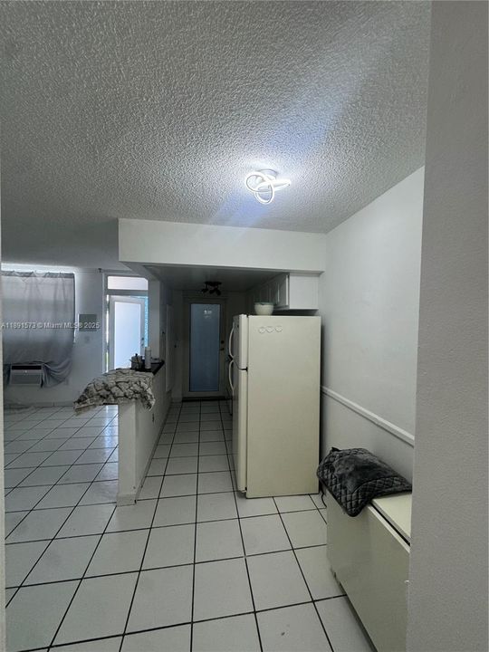 合同活跃: $2,000 (1 贝兹, 1 浴室, 490 平方英尺)