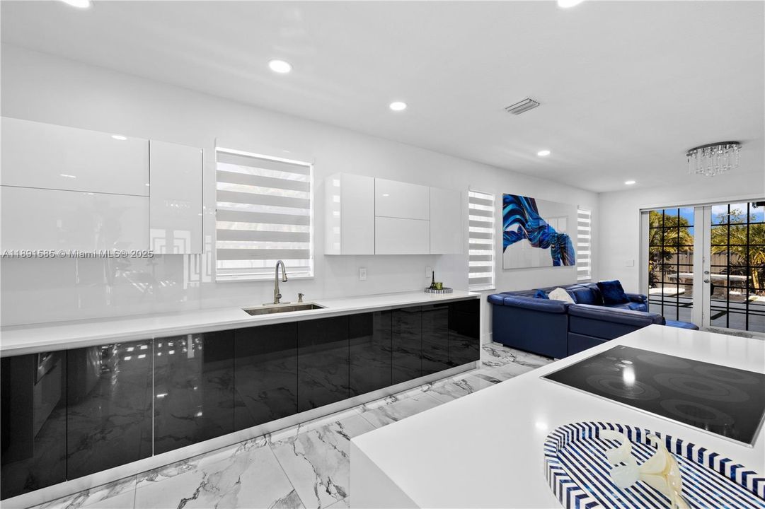 Recently Rented: $5,950 (4 beds, 3 baths, 2300 Square Feet)