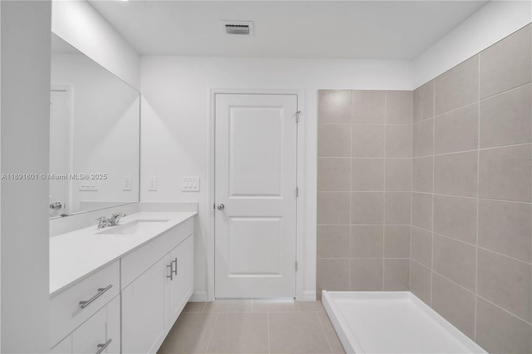 Recently Rented: $2,050 (4 beds, 2 baths, 0 Square Feet)