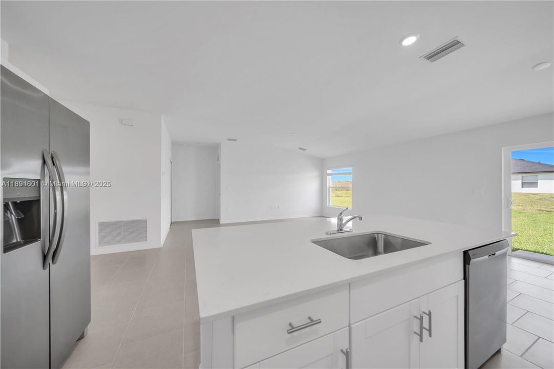 Recently Rented: $2,050 (4 beds, 2 baths, 0 Square Feet)