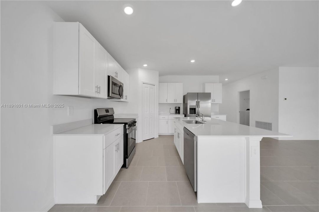 Recently Rented: $2,050 (4 beds, 2 baths, 0 Square Feet)