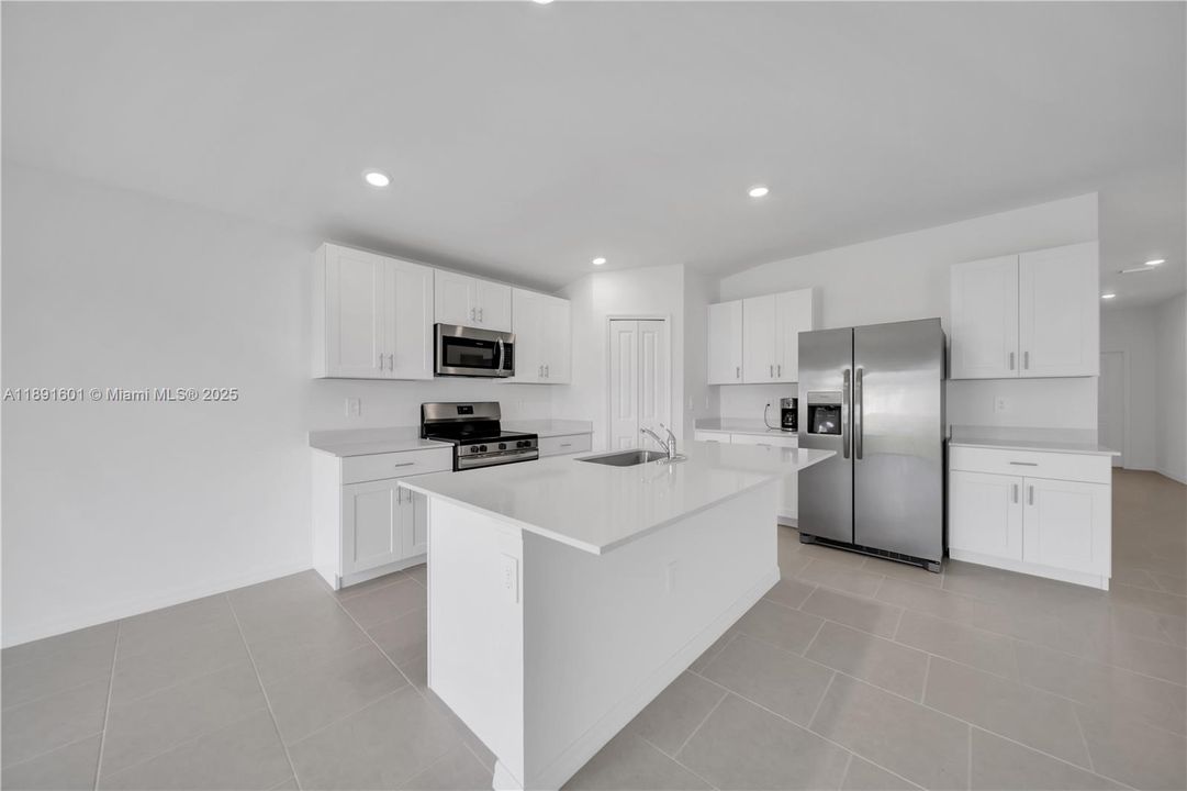 Recently Rented: $2,050 (4 beds, 2 baths, 0 Square Feet)