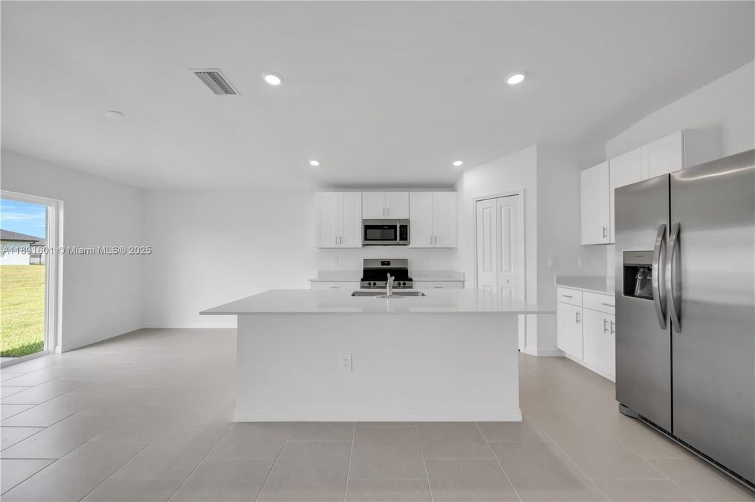 Recently Rented: $2,050 (4 beds, 2 baths, 0 Square Feet)