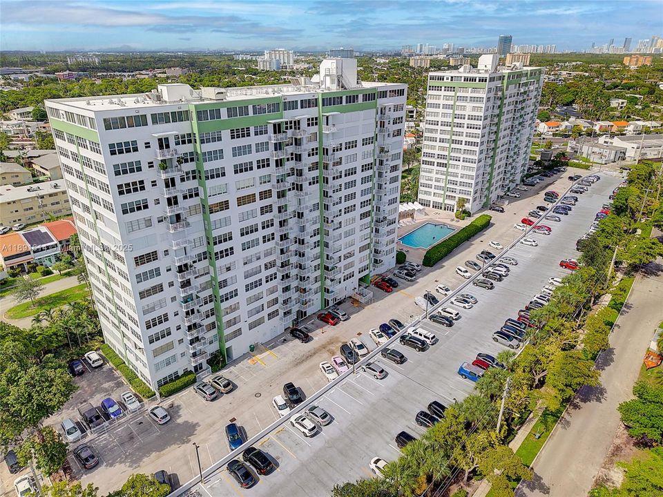 Recently Sold: $530,000 (2 beds, 2 baths, 1752 Square Feet)