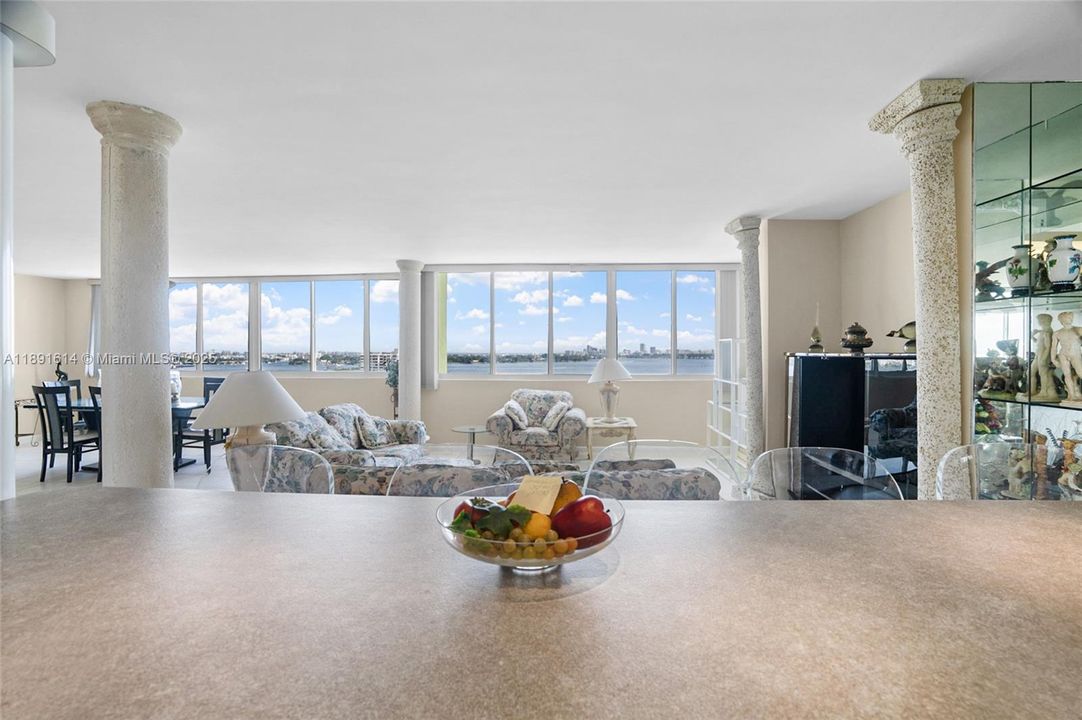 Recently Sold: $530,000 (2 beds, 2 baths, 1752 Square Feet)