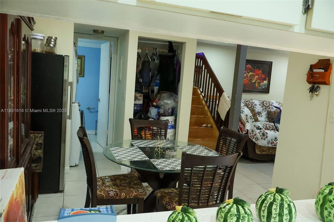 For Sale: $339,000 (2 beds, 2 baths, 1284 Square Feet)